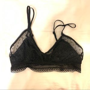 Victoria’s Secret black lace bralette